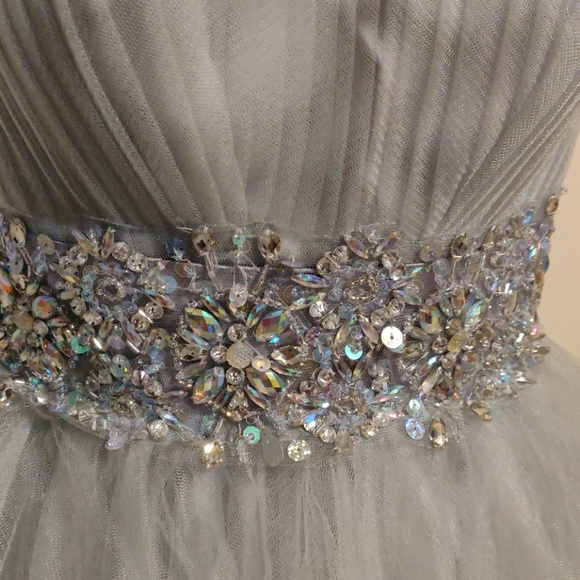 Dress - Picture 2 of 6